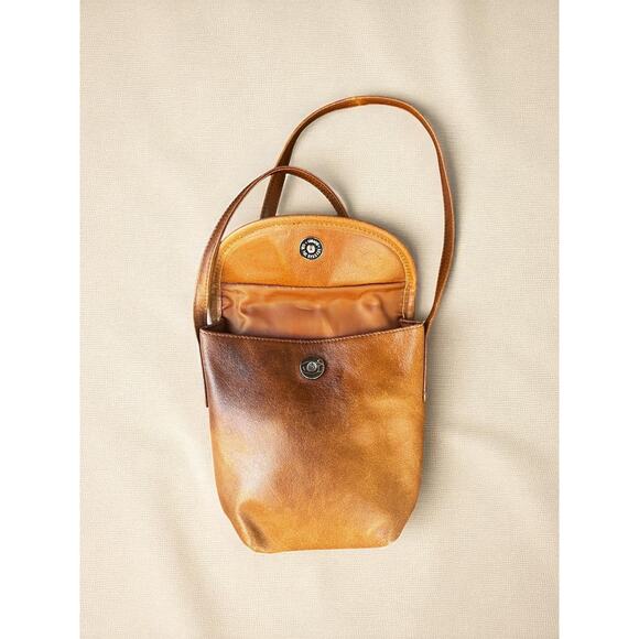 Vintage 90s Wilson’s Leather Crossbody Bag | Tan Brown Soft Leather | Y2K Purse - Picture 7 of 9